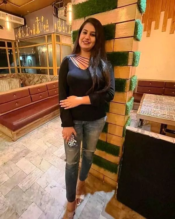 ayushi jain call girl ahmedabad sexy figger girls vip escorts