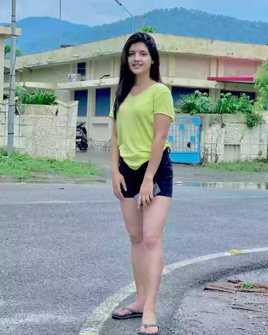 isha chauhan fully safe and secure full body massages escort girl