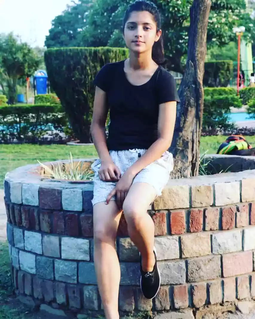 isha chauhan vip model independent classifieds escort service college girl