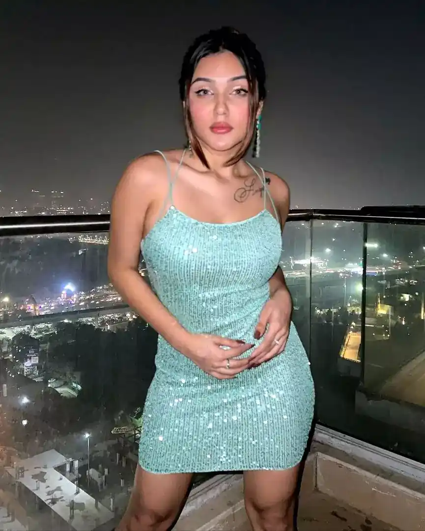 Khushi karki offering best escorts vip service ahmedabad free girl hotest enjoy