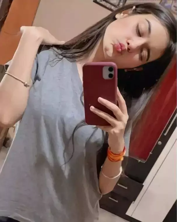 meera goyal we offers free classifieds call girls service escort service