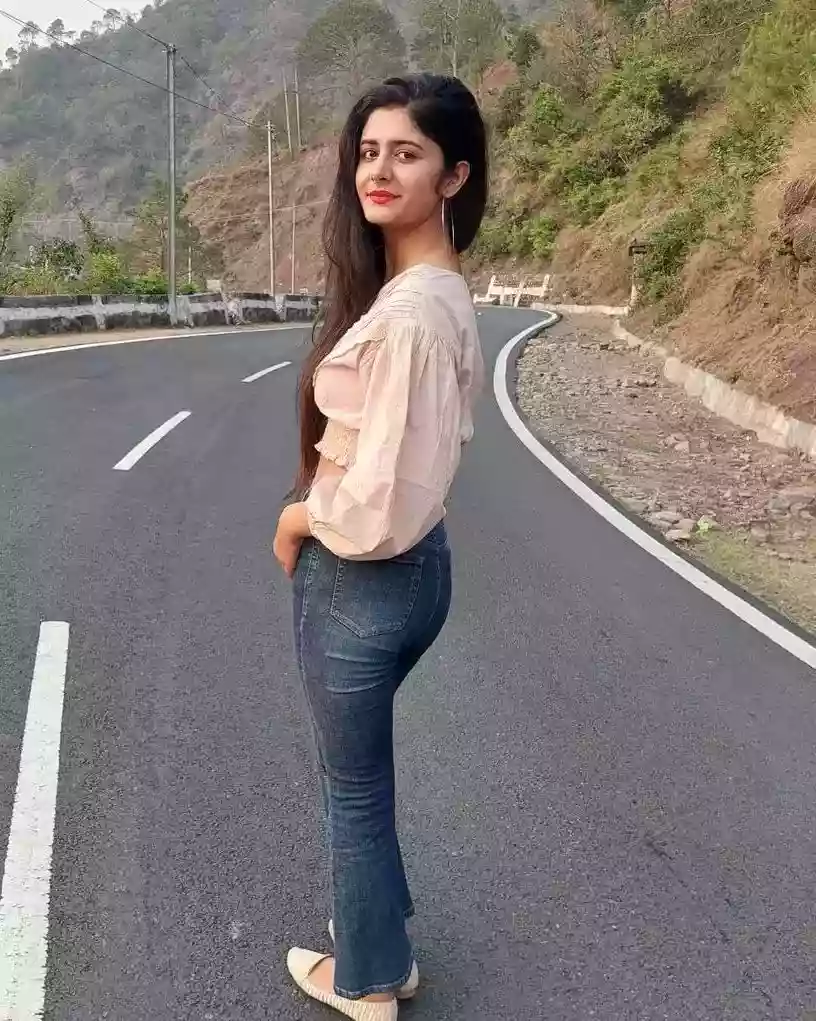 Muskan arora call girls ahmedabad escorts full quality energy young sexual enjoyment