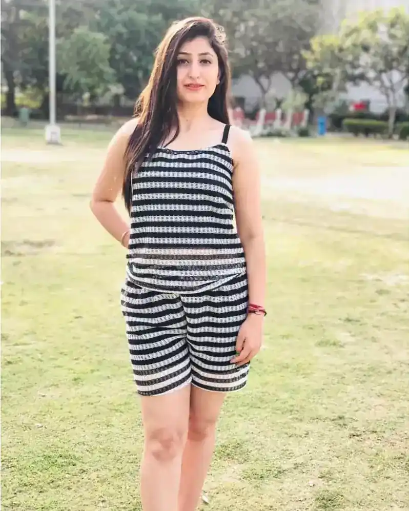 Yukti sharma genuine ahmedabad escorts real independent call girls very glorious