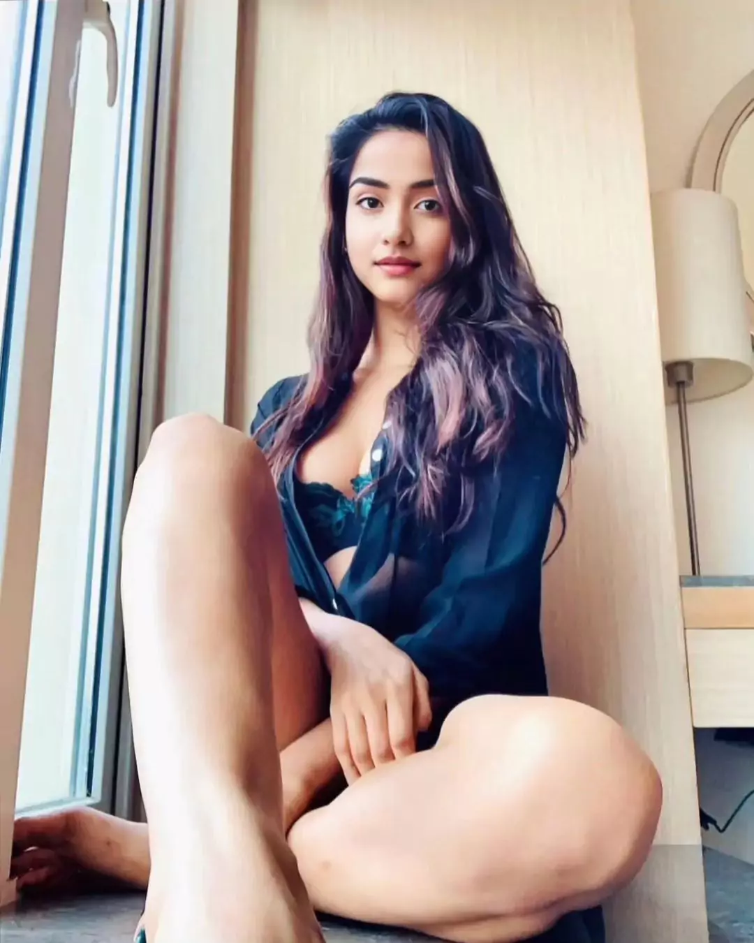 shweta singh high profile housewife college girl call cuffe parade incall outcall escorts service home