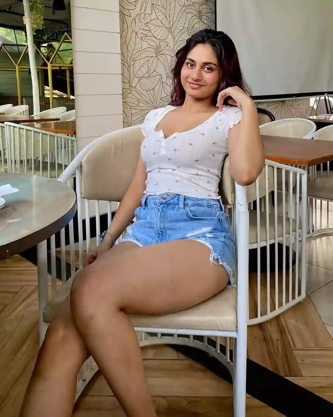 srushti bannatti try mumbai escorts india biggest independent call girls agency mumbai female