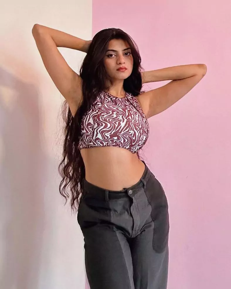 Tanya goswami call girl model service best hyderabad genuine hyderabad escort agency first